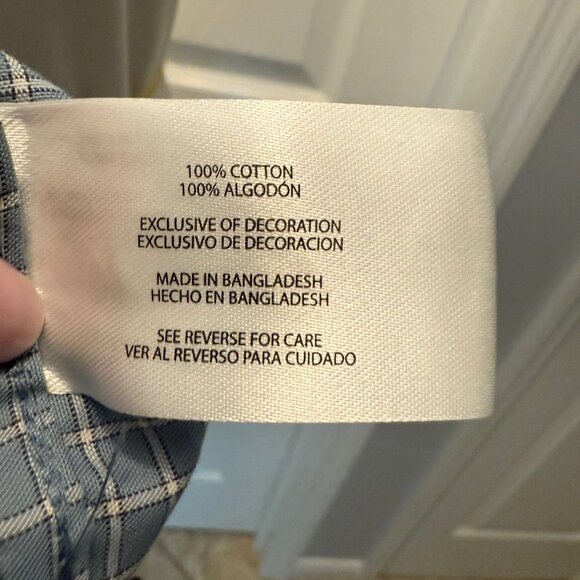 Banana Republic Men's Long Sleeve Dress Shirt, Size L, Blue w/ Black & White - Picture 6 of 6